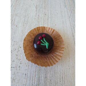 hulet‎ Realistic chocolate candy figurine statue signed